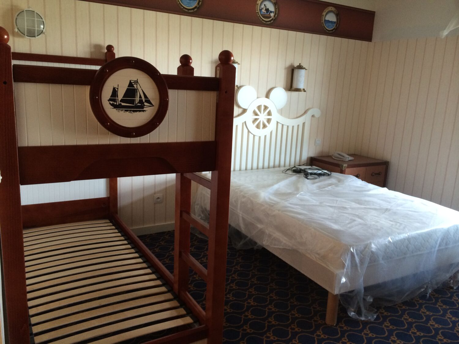 Création d'un lit menuiserie bois - Ébénisterie de Carouge à Thônes