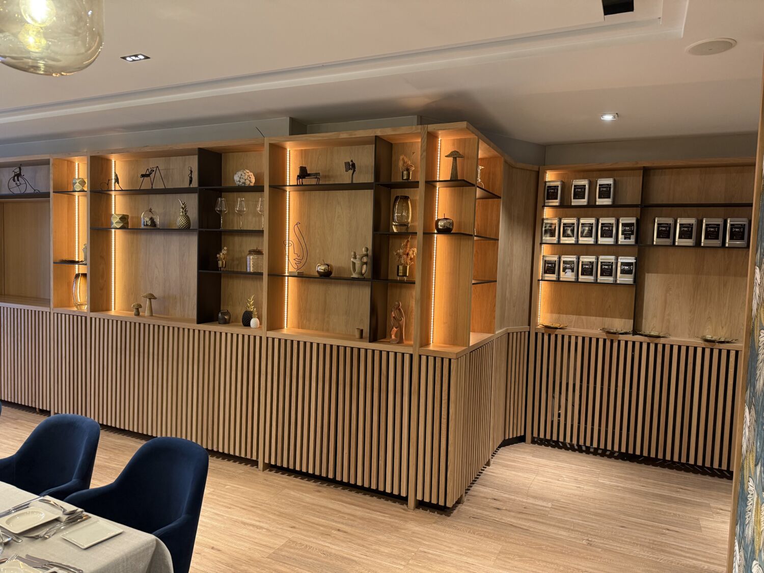 Aménagement et menuiserie pour un hôtel - Ébénisterie de Carouge à Thônes